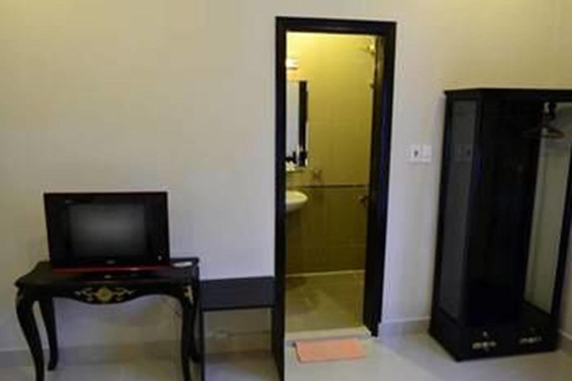 Hue Nino Hotel Extérieur photo